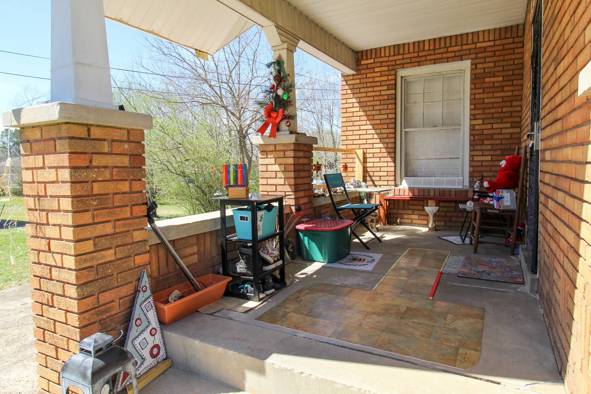 Property Photo: 79 Hillcrest Circle Dr TN 38301