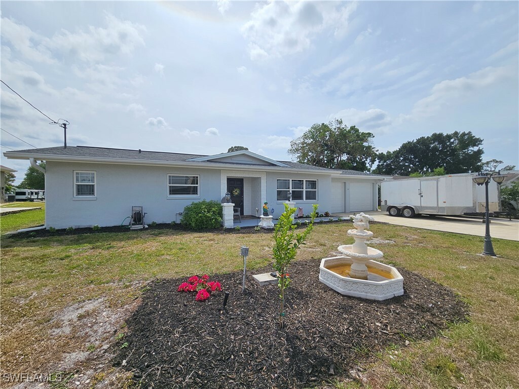 1930 Indian Creek Drive  North Fort Myers FL 33917 photo