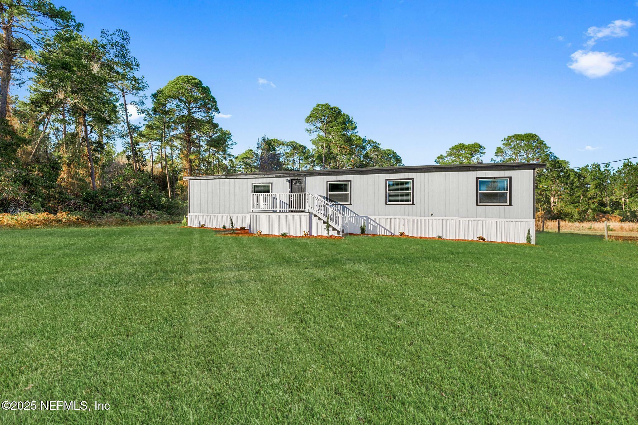 Property Photo: 2244 Eagles Hammock Boulevard FL 32068