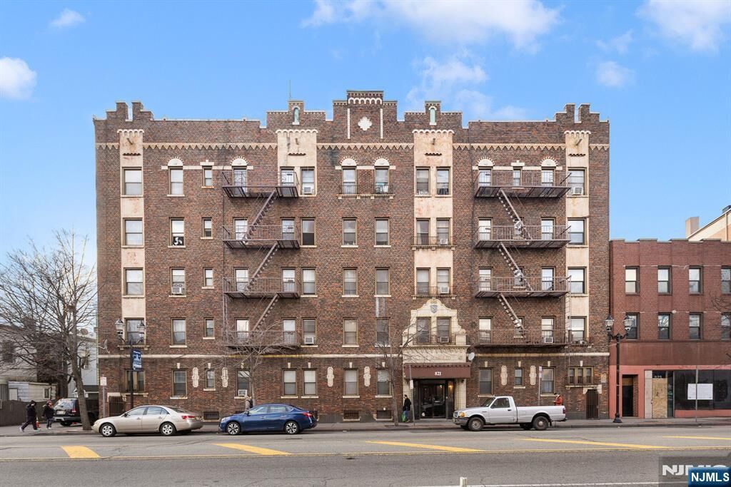 Property Photo:  821 Bergen Avenue C-4  NJ 07306 