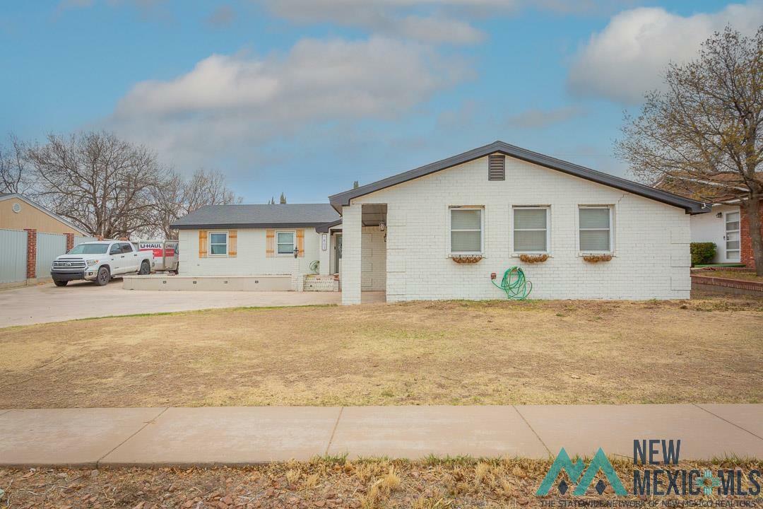 Property Photo: 1803 W Ray Avenue NM 88210