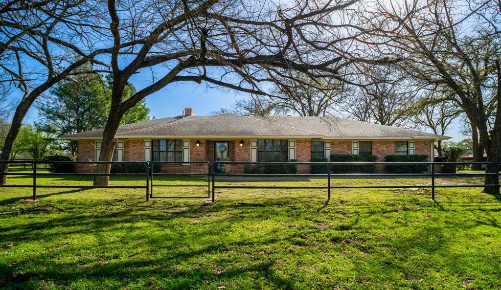 Property Photo: 141 Lcr 405 TX 76667