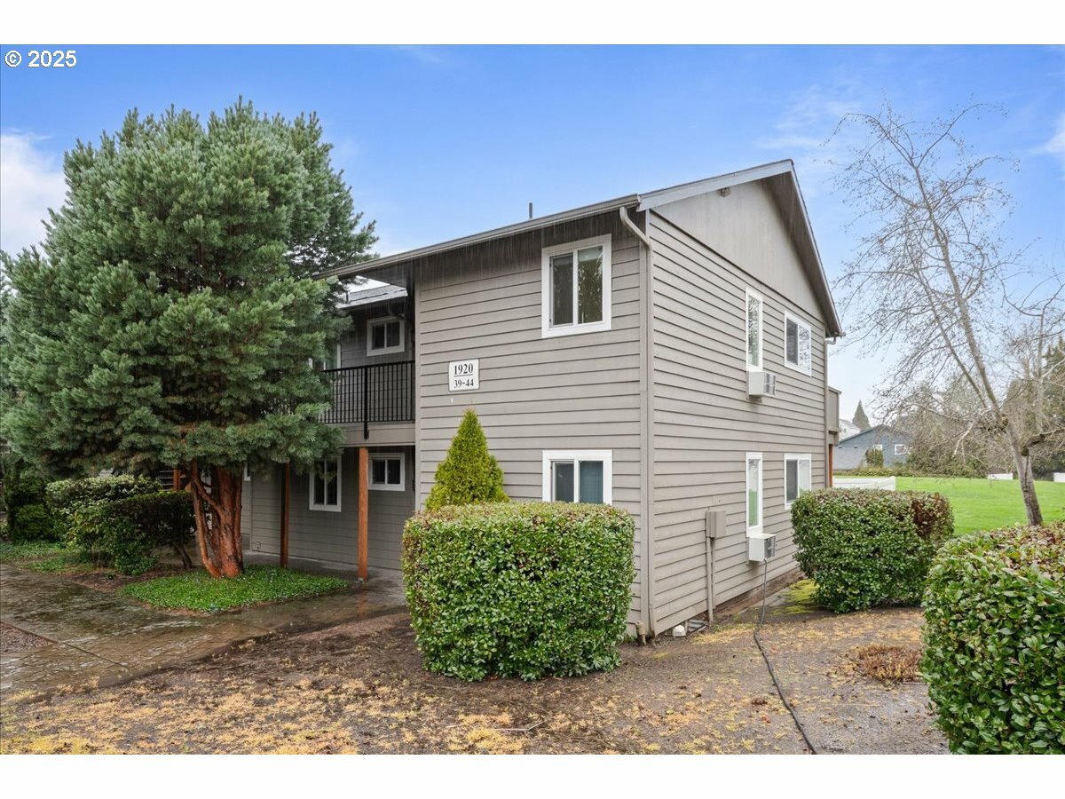 1920 NW 143rd Ave #40  Portland OR 97229 photo