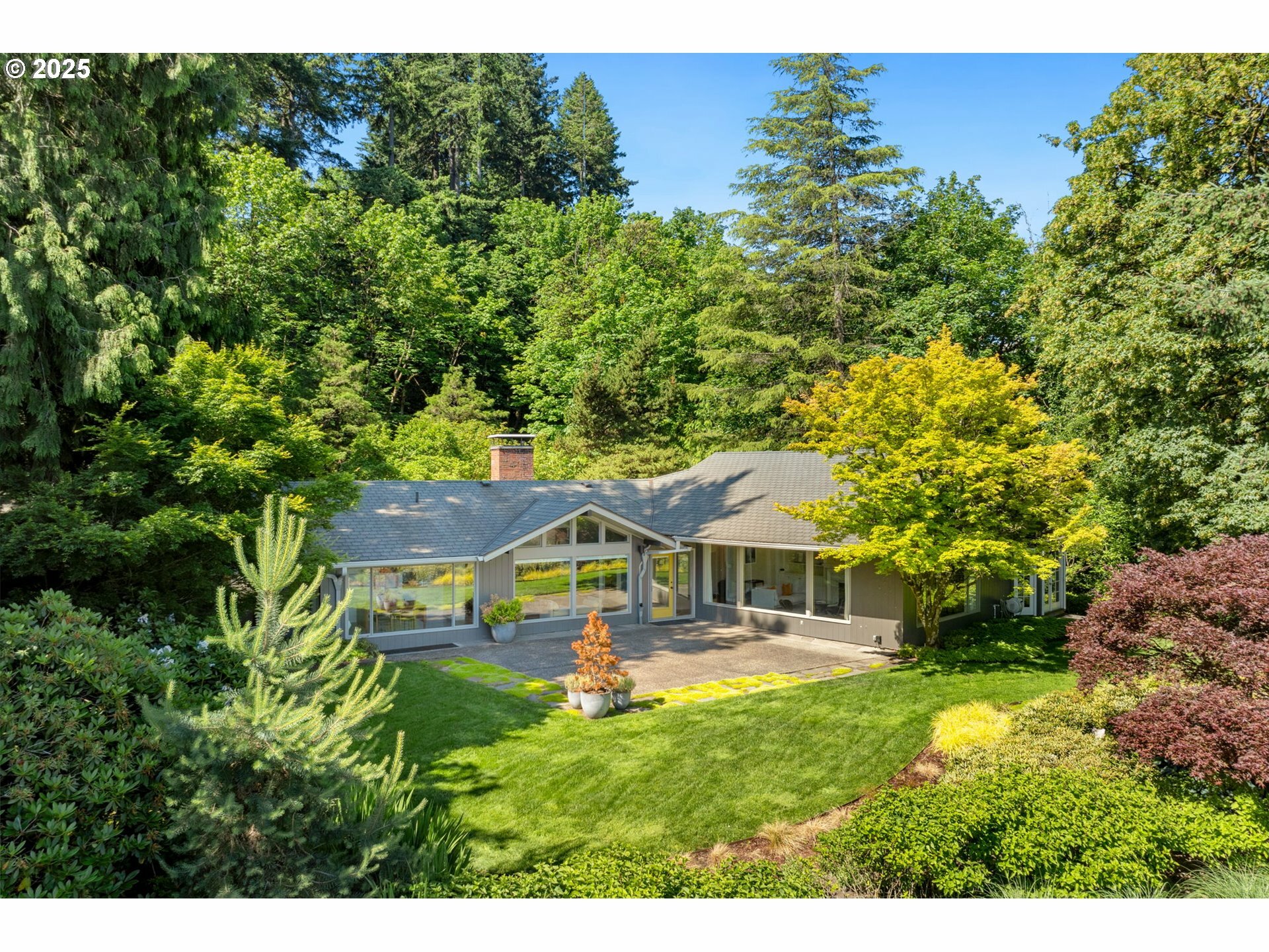 3925 SW Humphrey Blvd  Portland OR 97221 photo