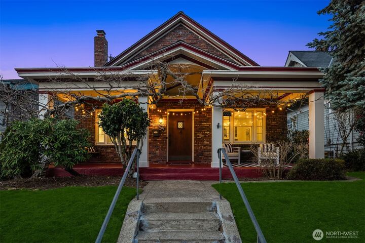 1206 NE 61st Street  Seattle WA 98115 photo