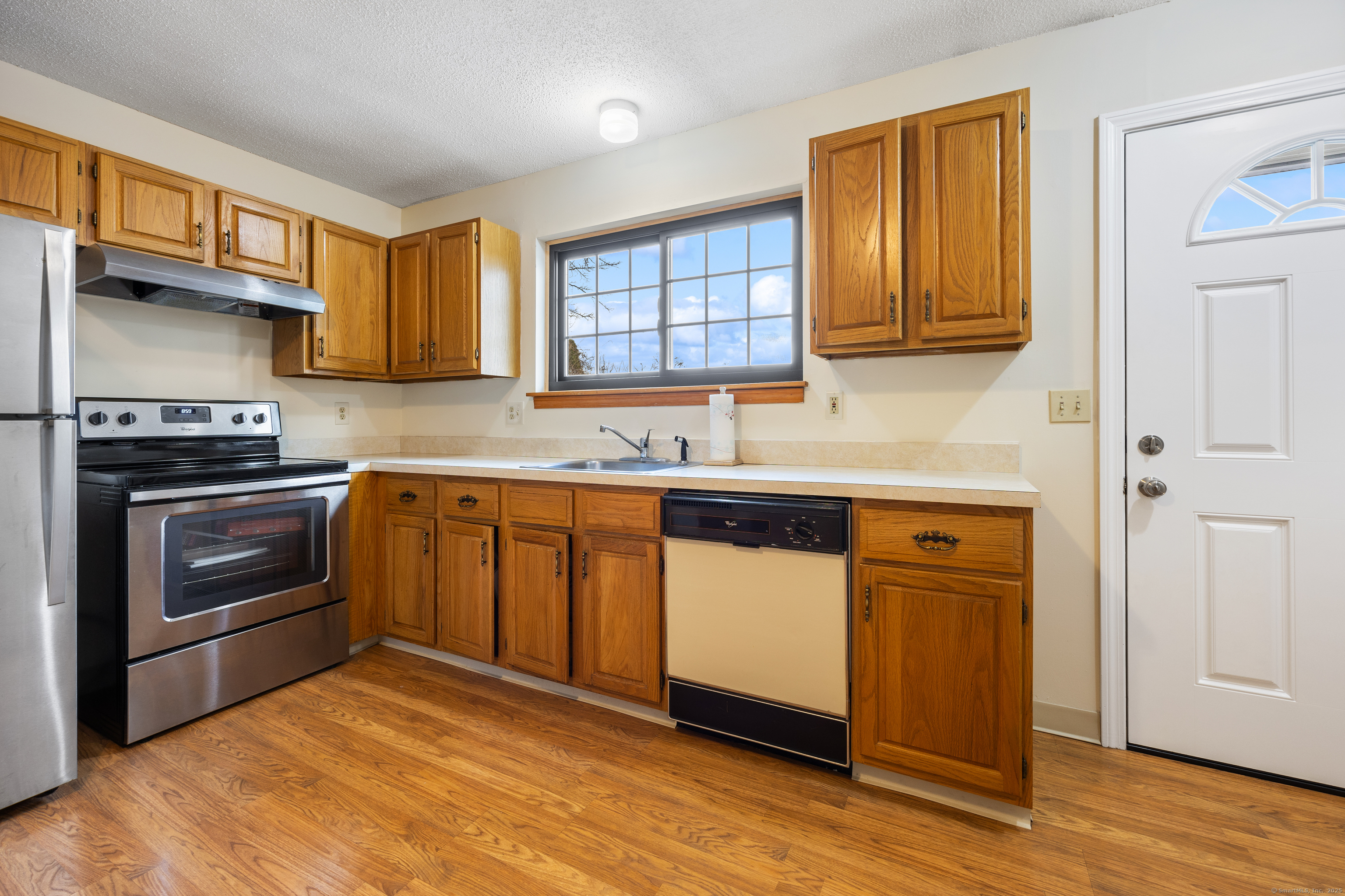 67 Diane Terrace Apt 11  Waterbury CT 06705 photo