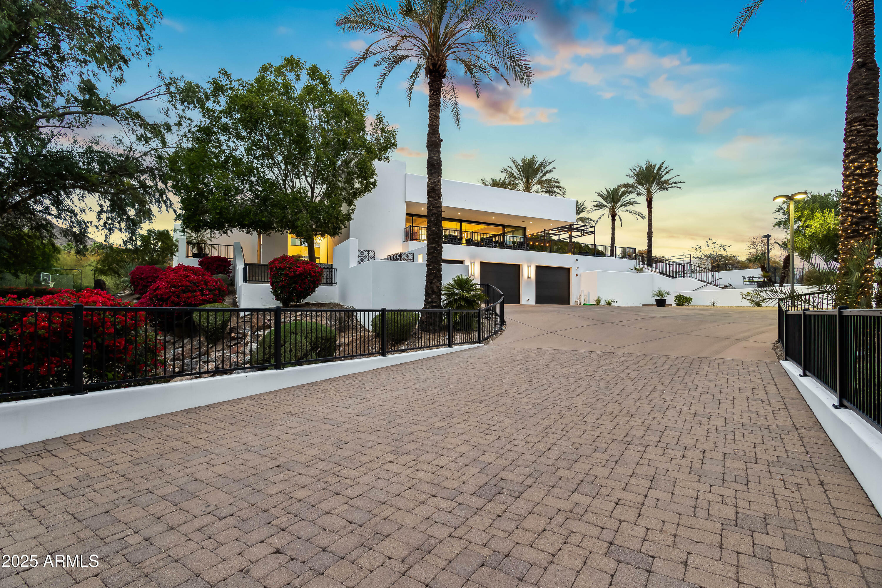 7120 N 46th Street  Paradise Valley AZ 85253 photo
