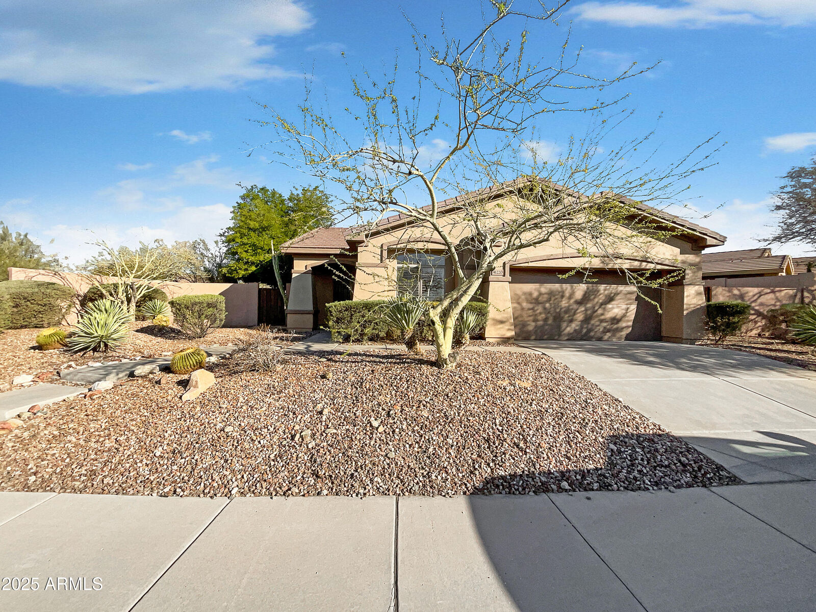 Property Photo:  41220 N Belfair Way  AZ 85086