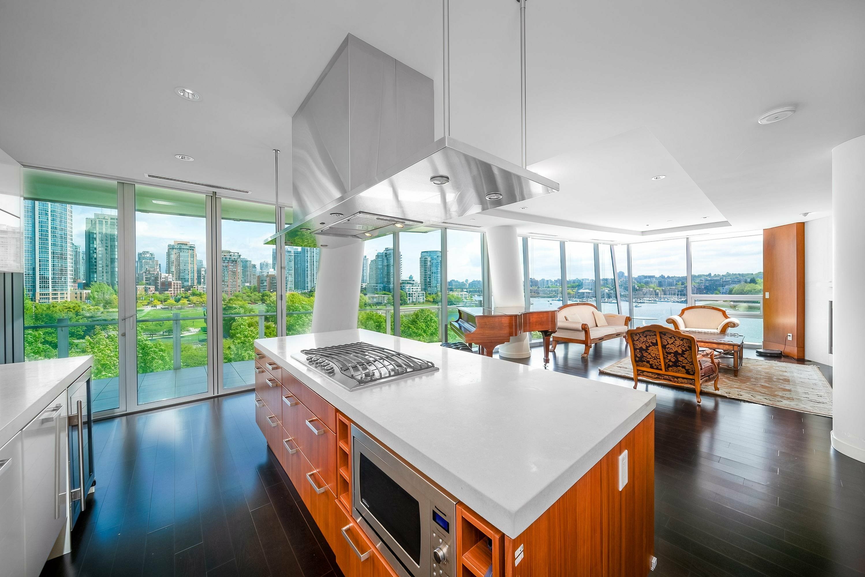 Property Photo: 1560 Homer Mews 702 BC V6Z 0A5