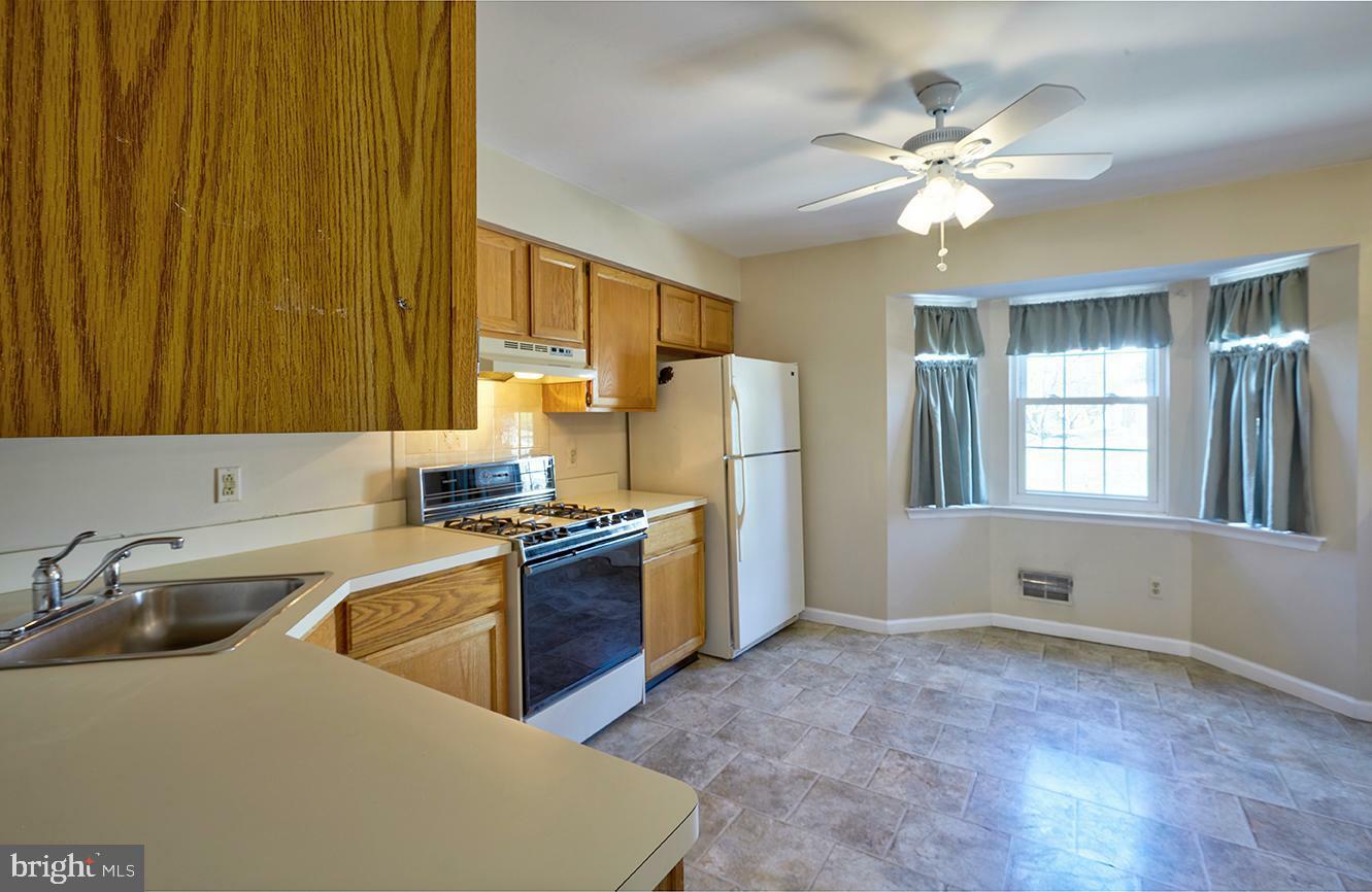 Property Photo: 10 Bordenshire Drive NJ 08505