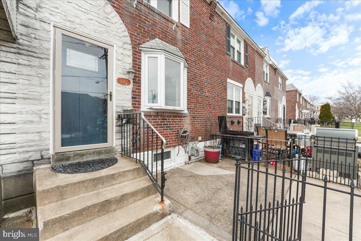 Property Photo: 1062 Cedarwood Road PA 19036
