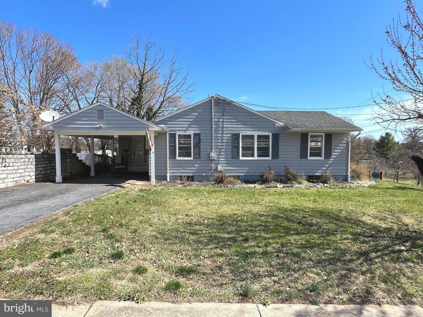 Property Photo: 625 S Mildred Street WV 25414