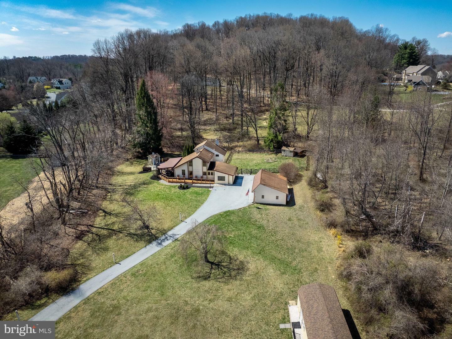 2280 Horseshoe Trail  Chester Springs PA 19425 photo