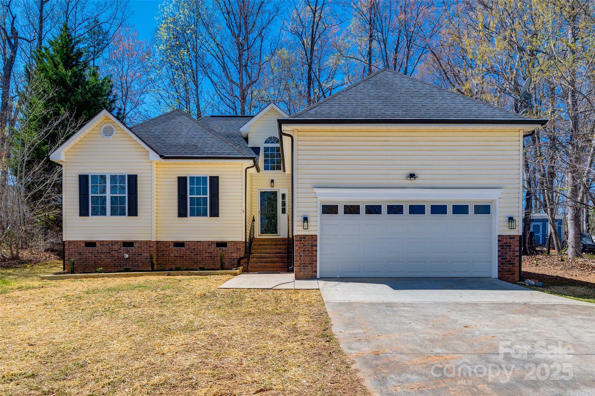 Property Photo: 937 Brooklee Drive NC 28086