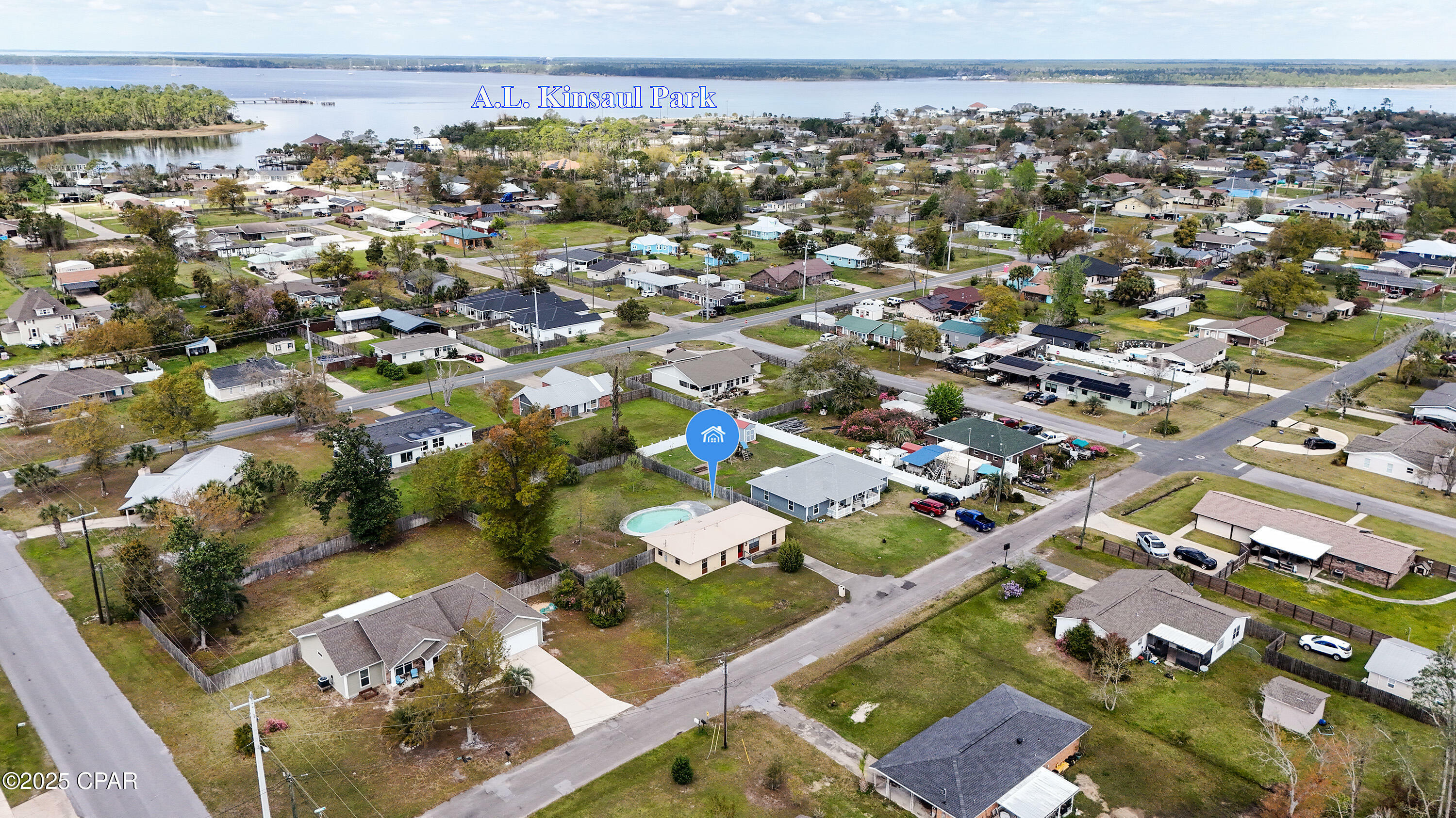 Property Photo: 810 Virginia Avenue FL 32444