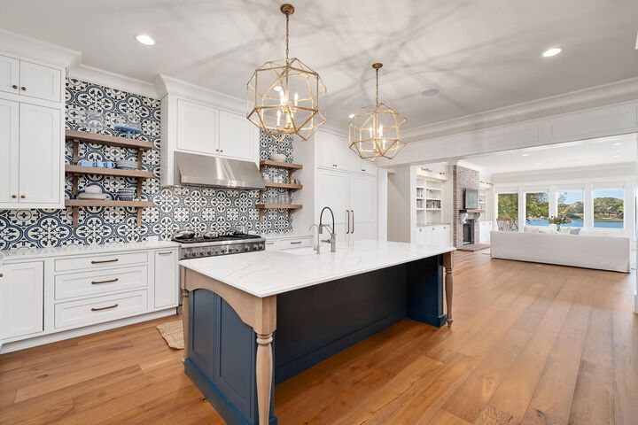 Property Photo: 737 Bayou Drive FL 32541