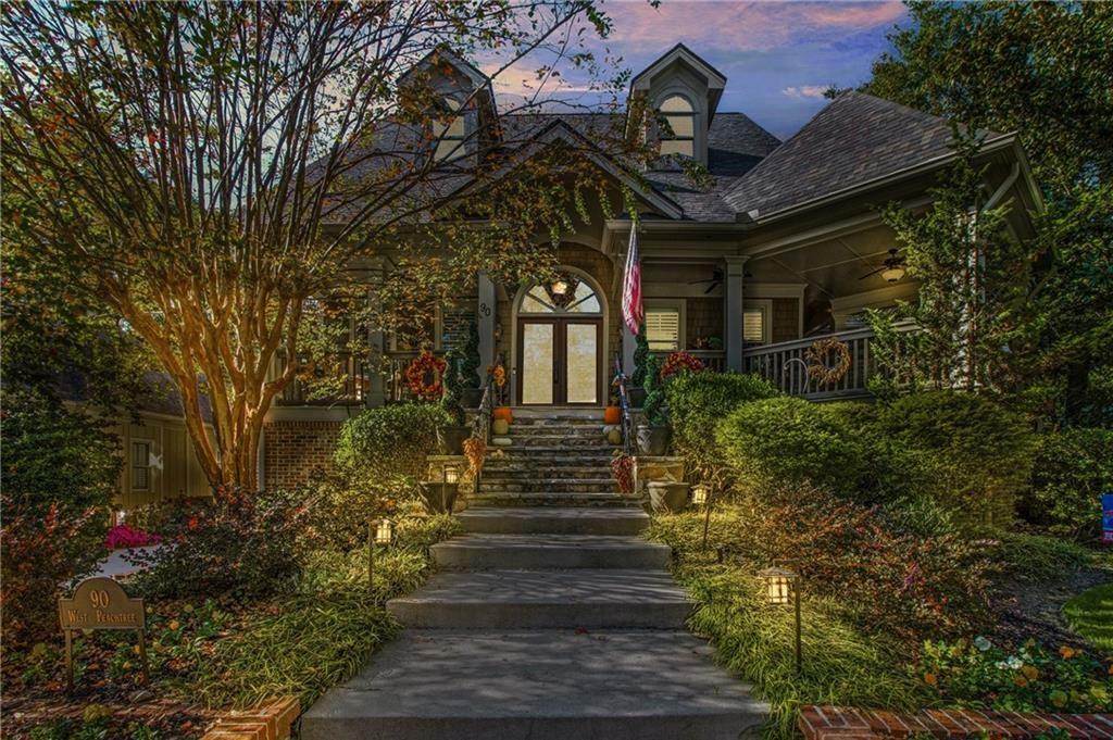 Property Photo: 90 W Peachtree Street GA 30071