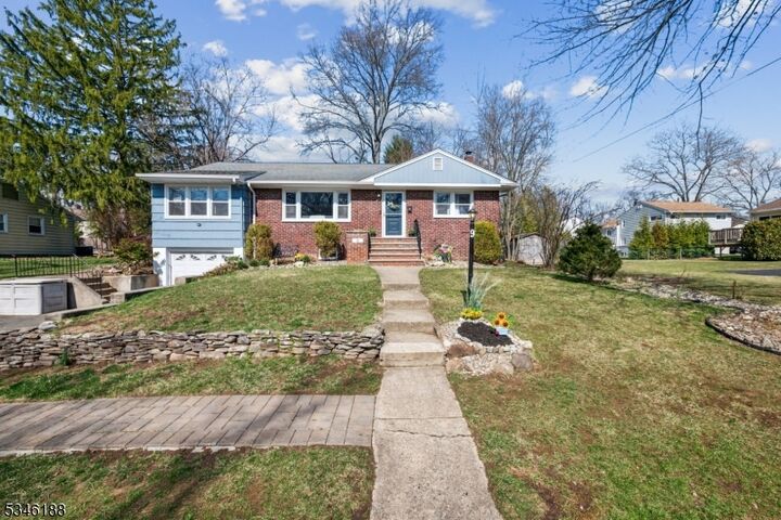 9 Cascade Rd  West Caldwell Twp. NJ 07006 photo