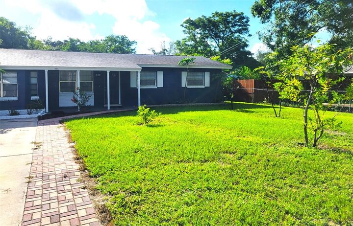 Property Photo: 1024 31st Street NW FL 33881