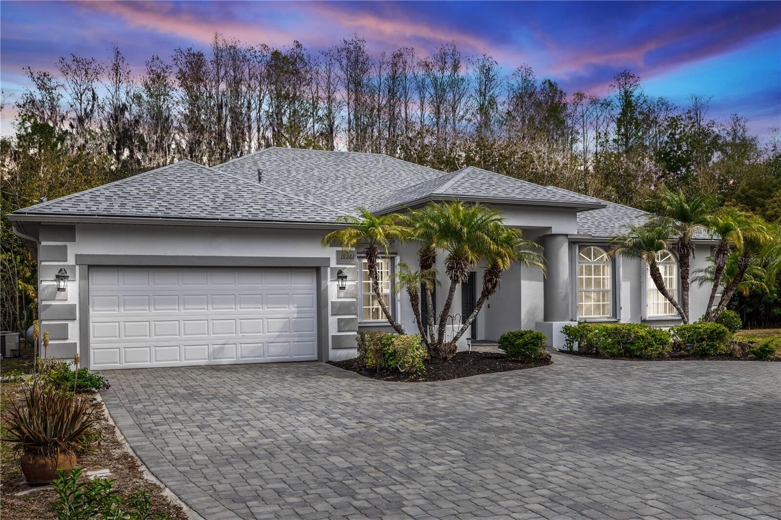 Property Photo: 19261 Quarterly Parkway FL 32833