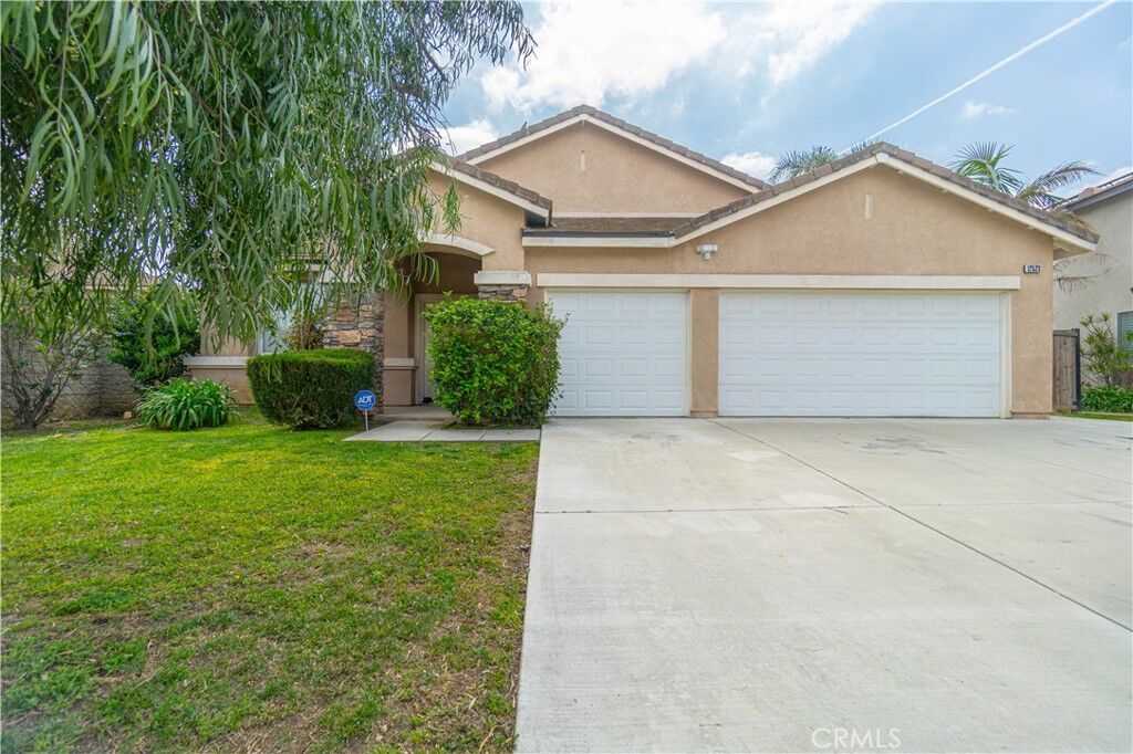 Property Photo:  12523 Lakeshore Street  CA 91752 