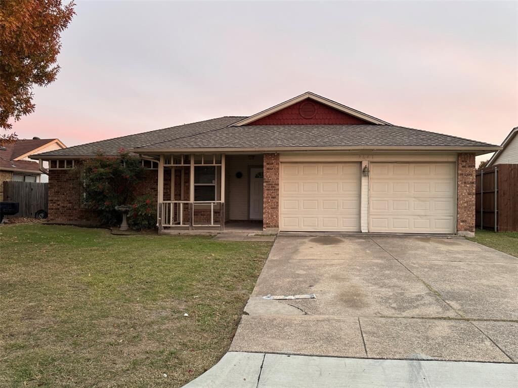 Property Photo:  2641 Carrington Lane  TX 75052 