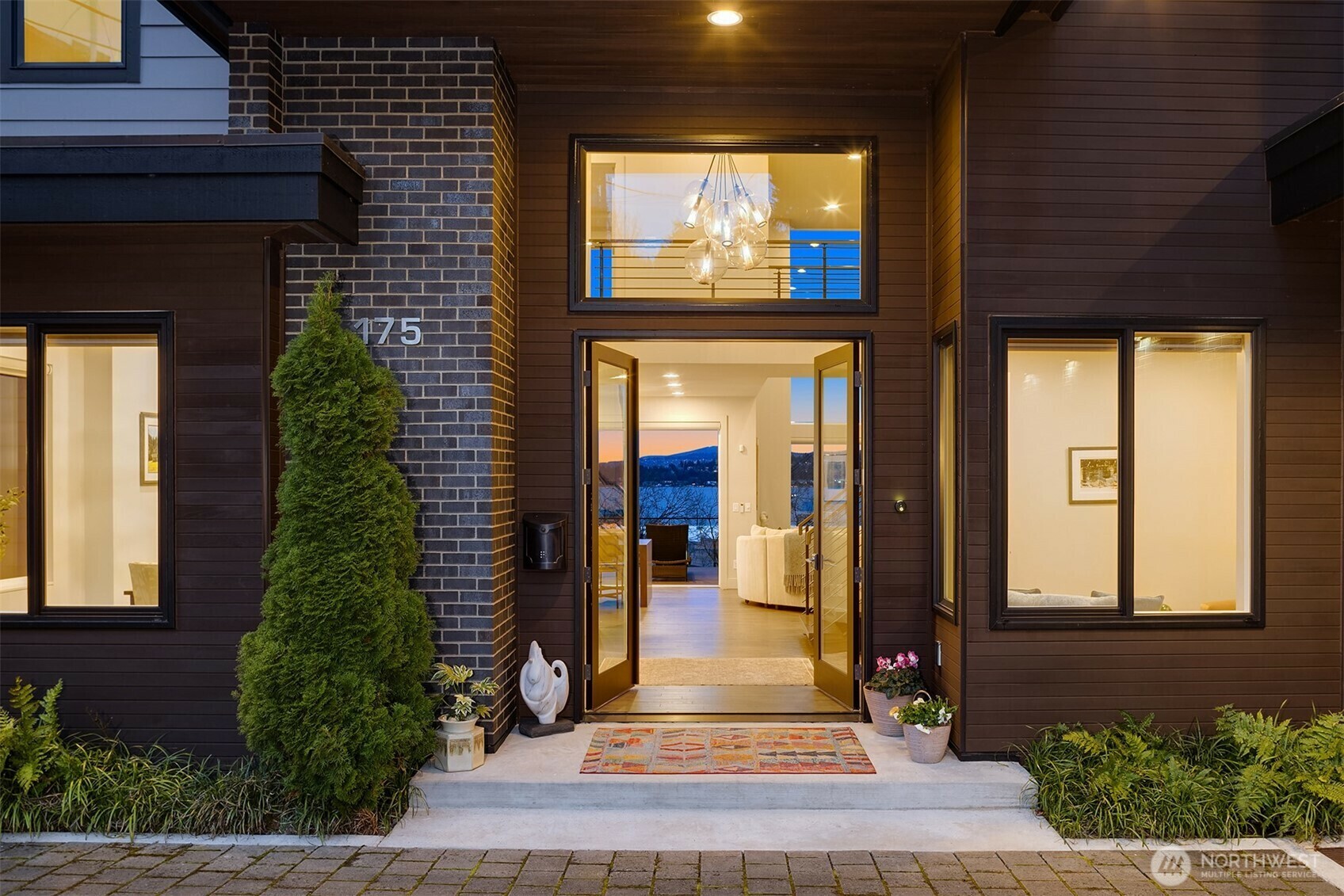 Property Photo: 175 Lake Washington Boulevard WA 98122