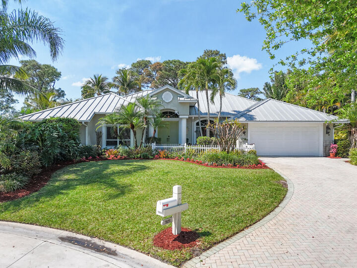 7831 SE Windjammer Way  Hobe Sound FL 33455 photo