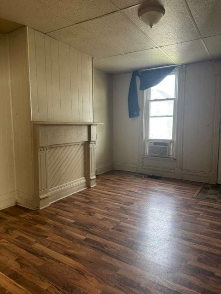 Property Photo:  421 S 12th Street  IN 47374 