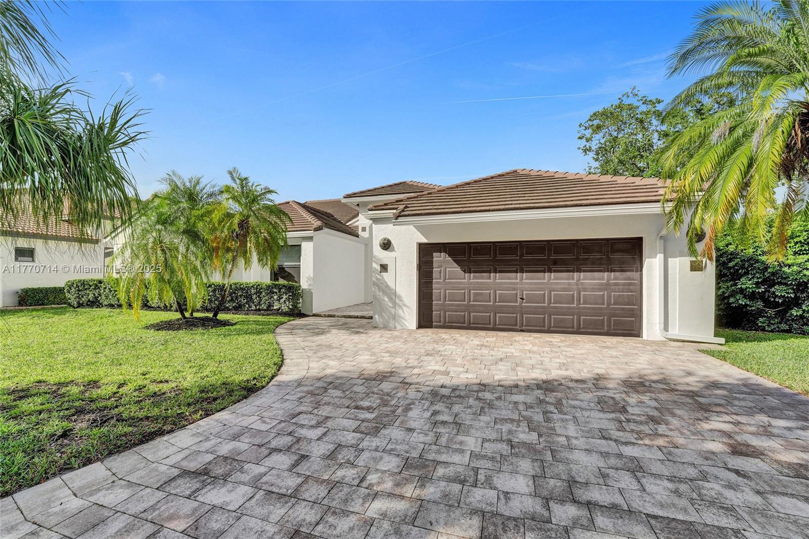 Property Photo: 2649 Nelson Ct FL 33332