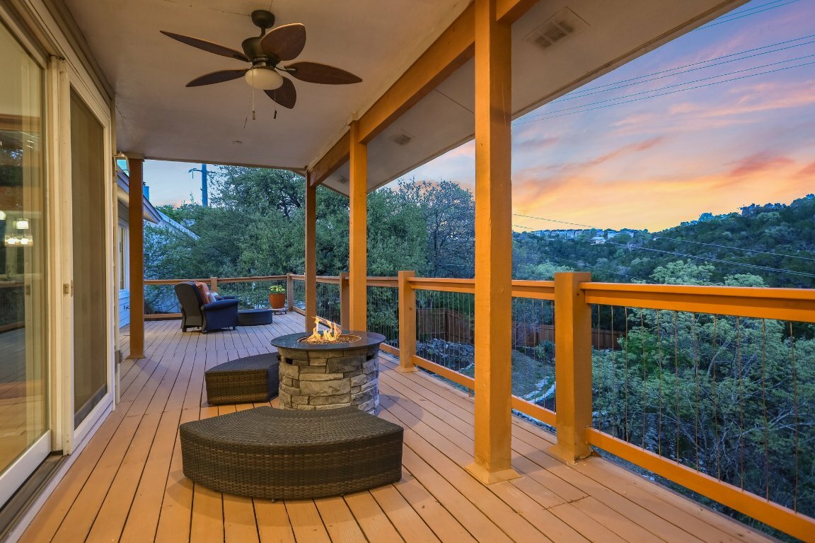 Property Photo: 1607 Bay Hill Drive TX 78746