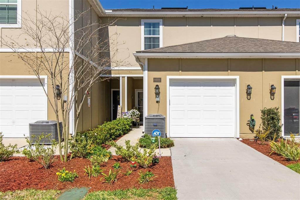 Property Photo: 86666 Shortline Circle FL 32097