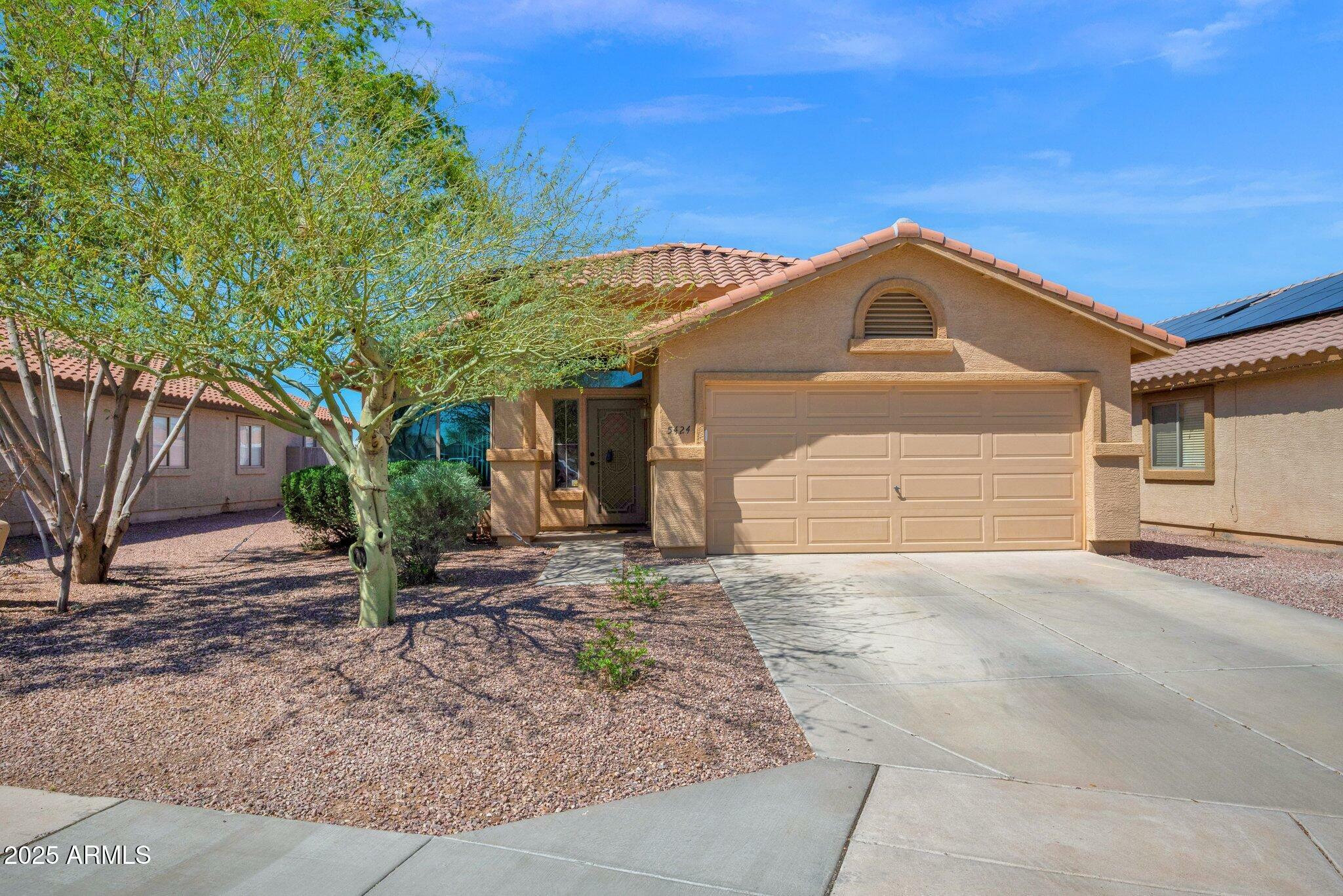 Property Photo: 5424 S 15th Street AZ 85040