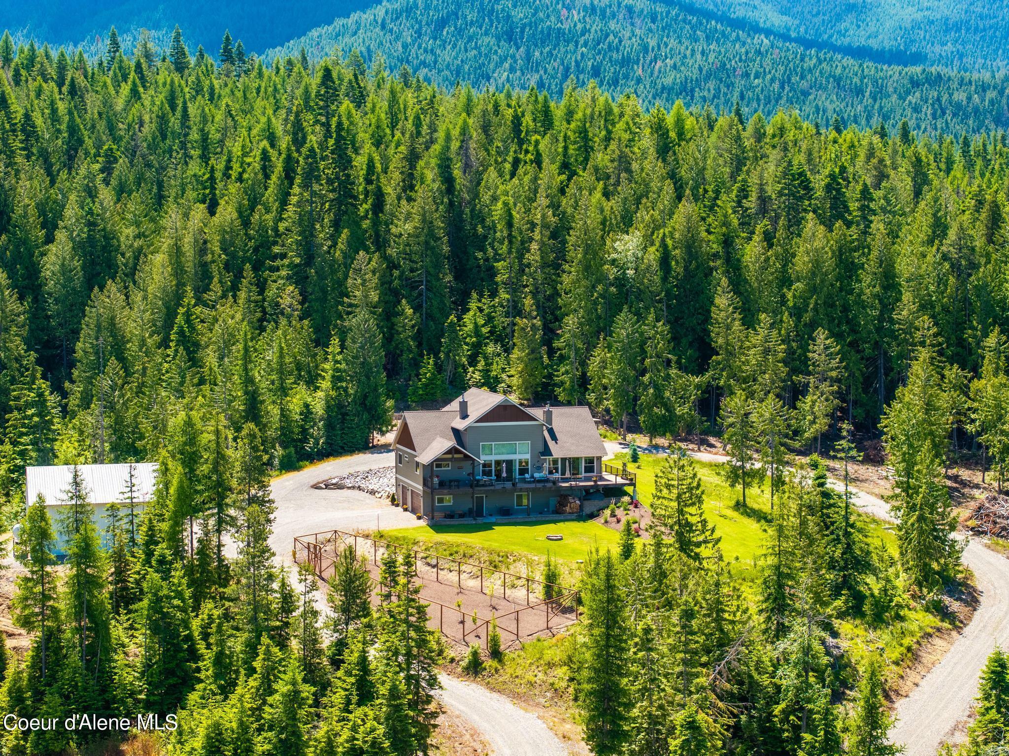 Property Photo: 16798 E Pend Oreille Divide Rd ID 83801