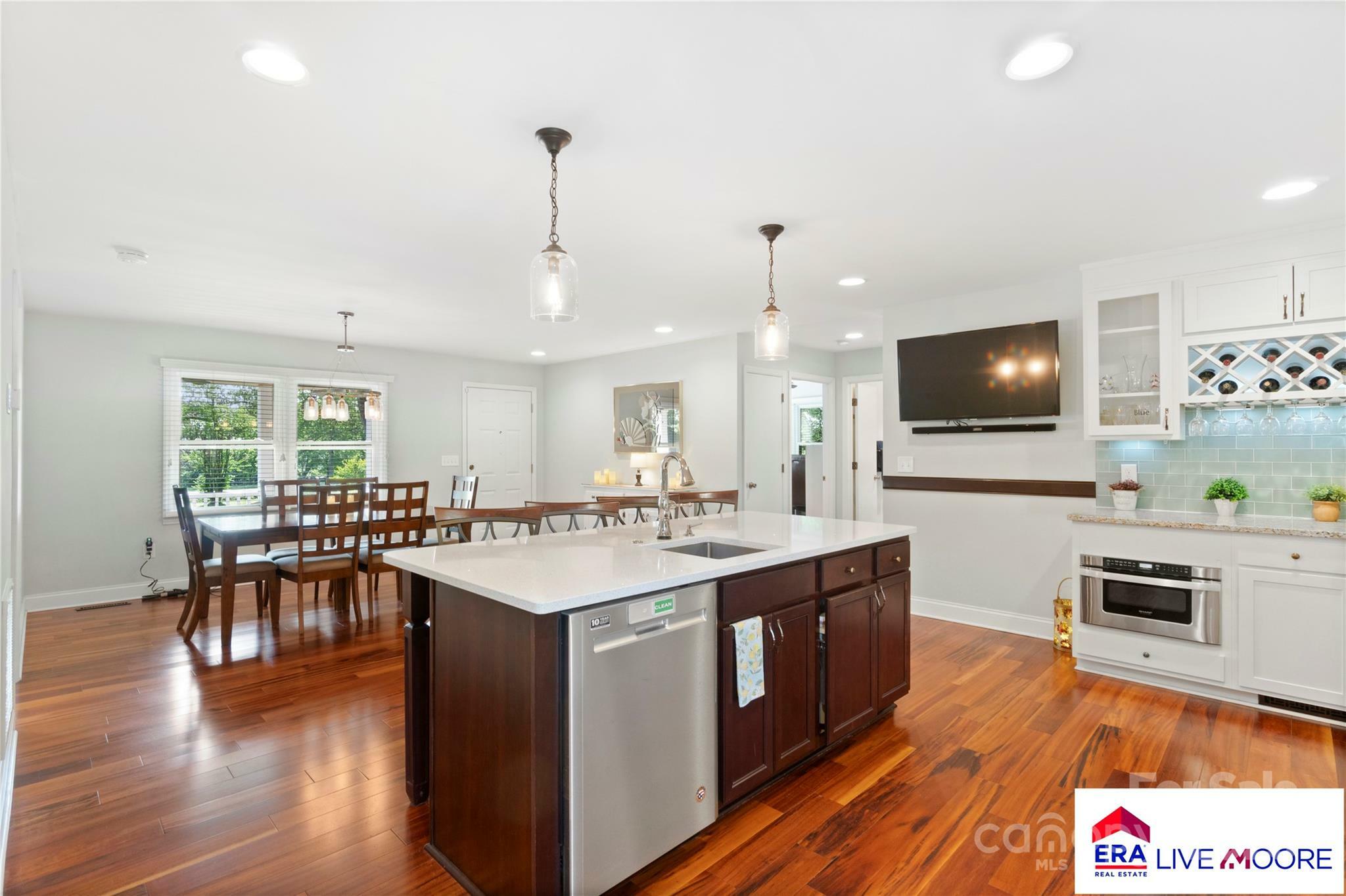 Property Photo: 552 Odell School Road NC 28027
