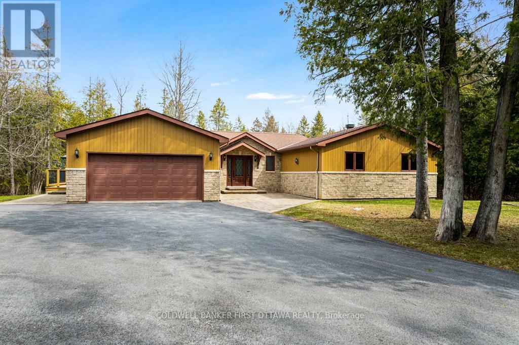 Property Photo: 206 Deerwood Drive ON K0A 2H0