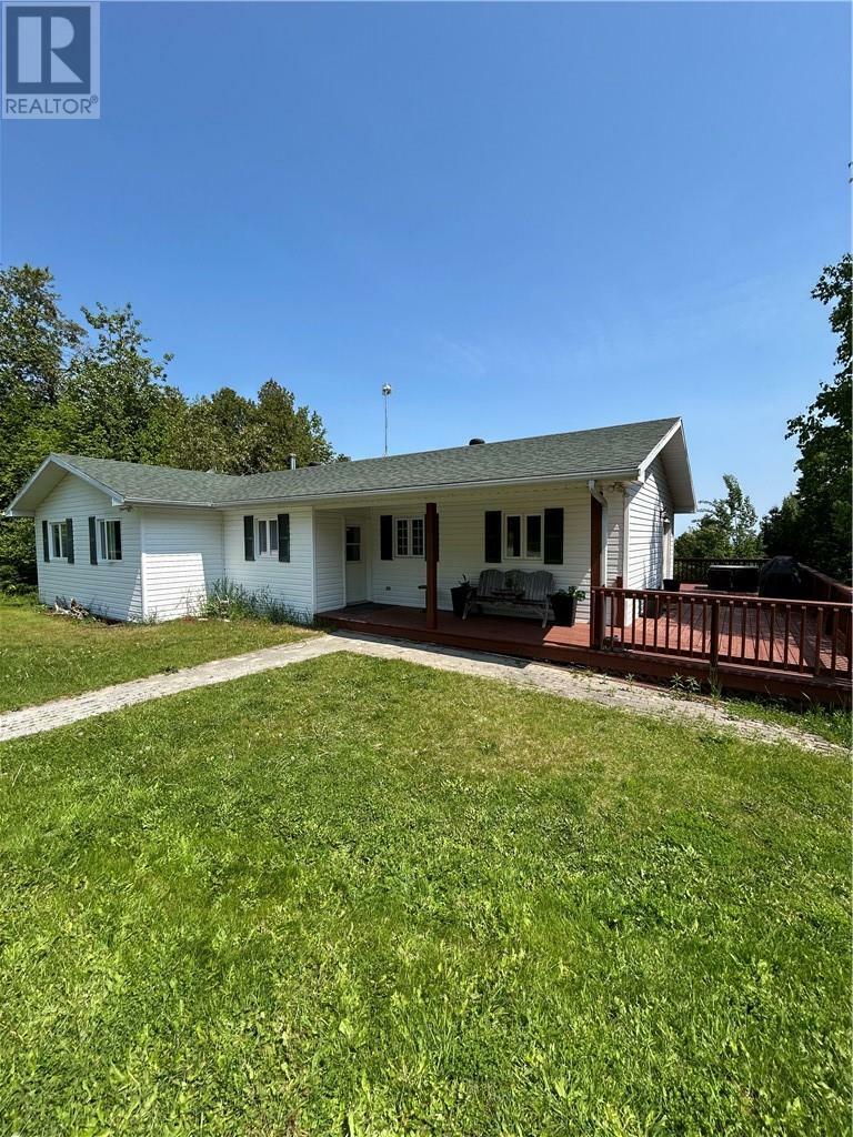 32 B Beach Street  Kagawong ON P0P 1J0 photo