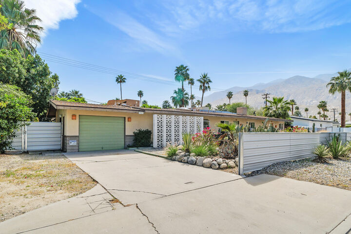 1065 E Sunny Dunes Road  Palm Springs CA 92264 photo