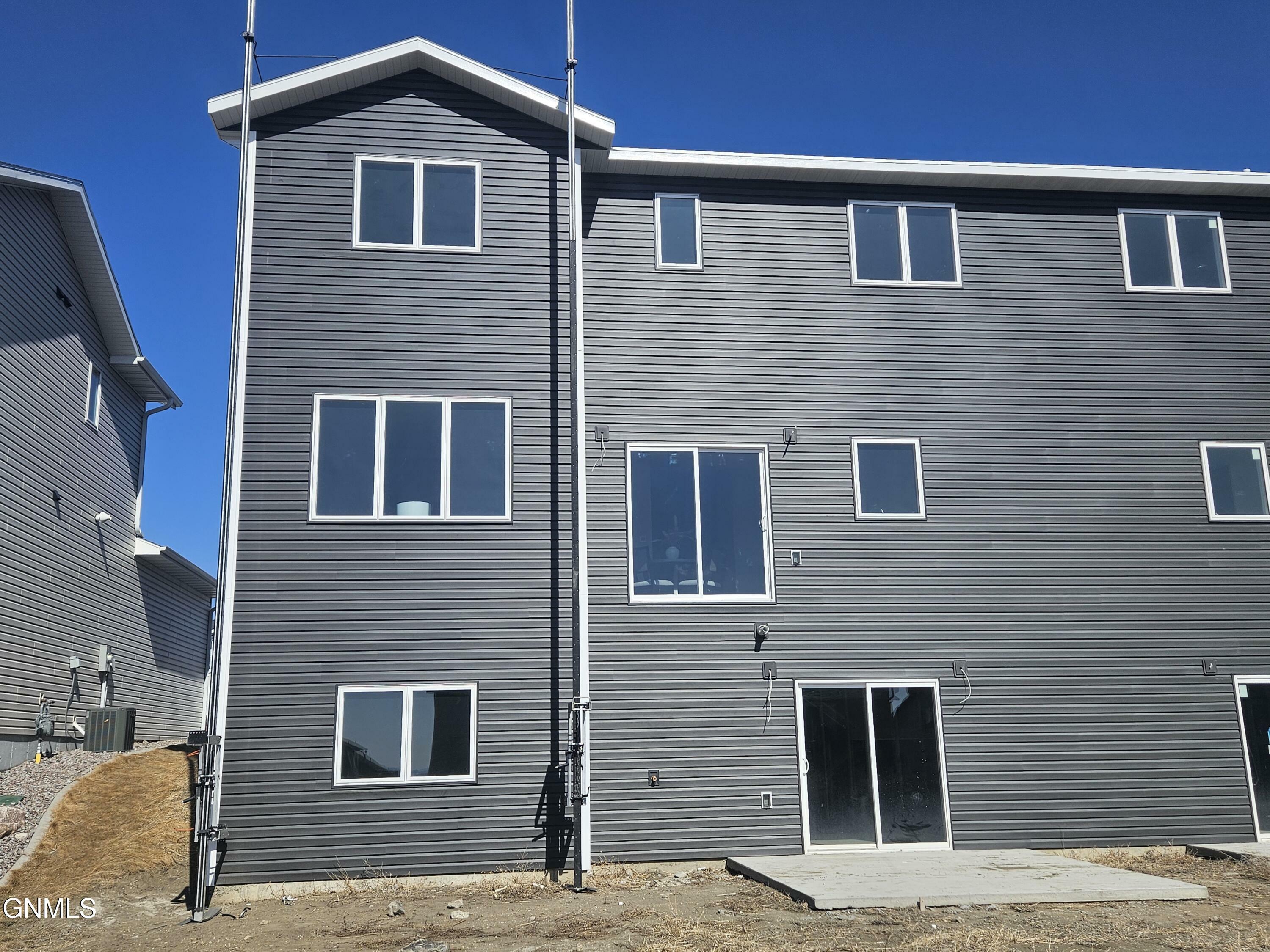Property Photo:  4127 Steel Place  ND 58503 