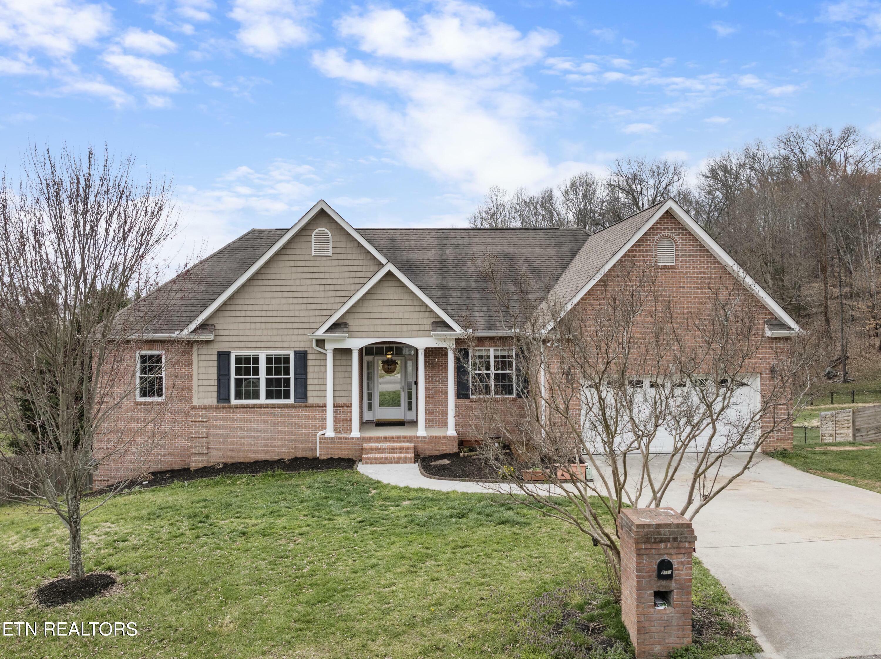 Property Photo: 8111 Campbells Point Rd TN 37721