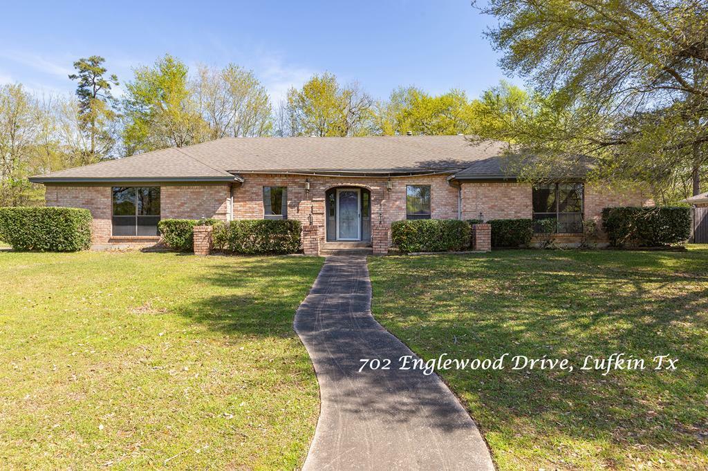 Property Photo: 702 Englewood TX 75901