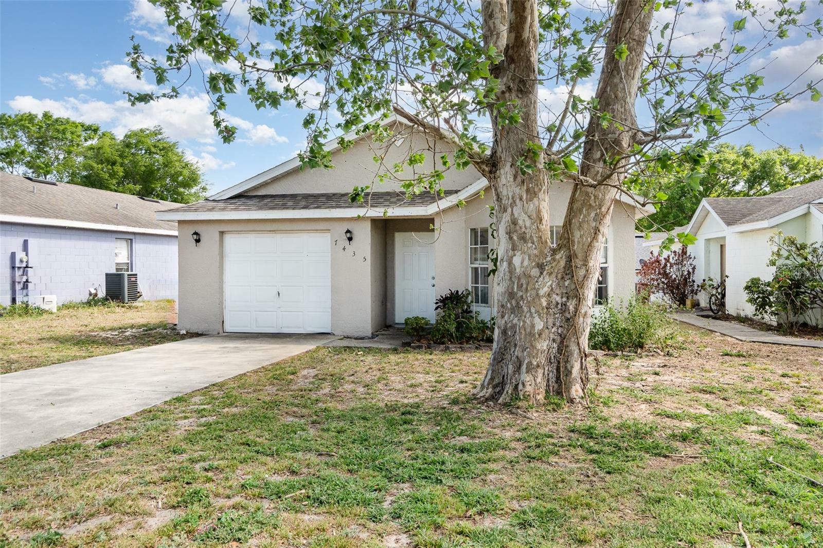 Property Photo:  7435 Groveoak Drive  FL 32810 