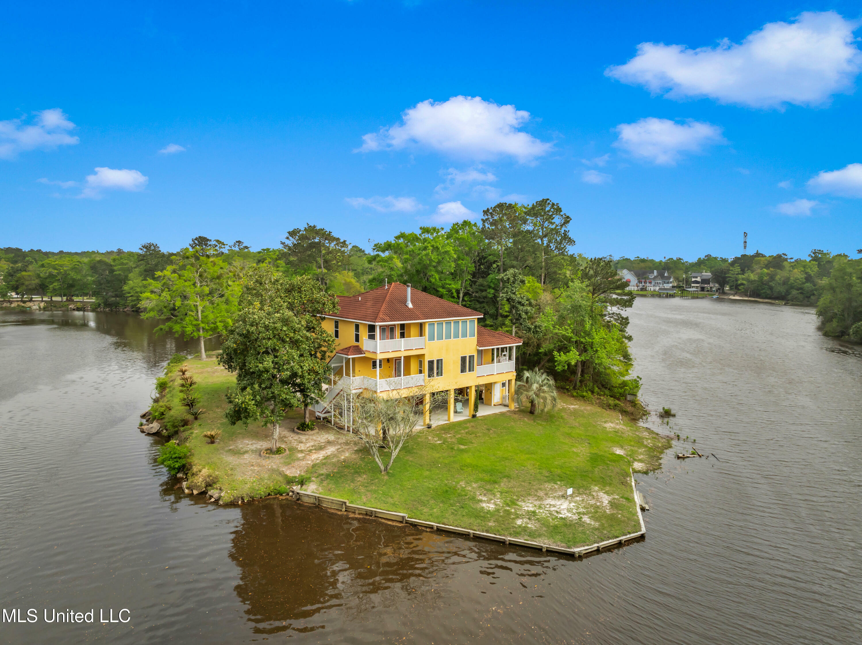 Property Photo: 4000 Riverview Drive MS 39540