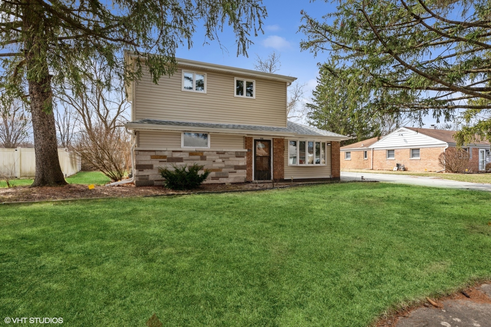 Property Photo: 9 Apple Lane IL 60466
