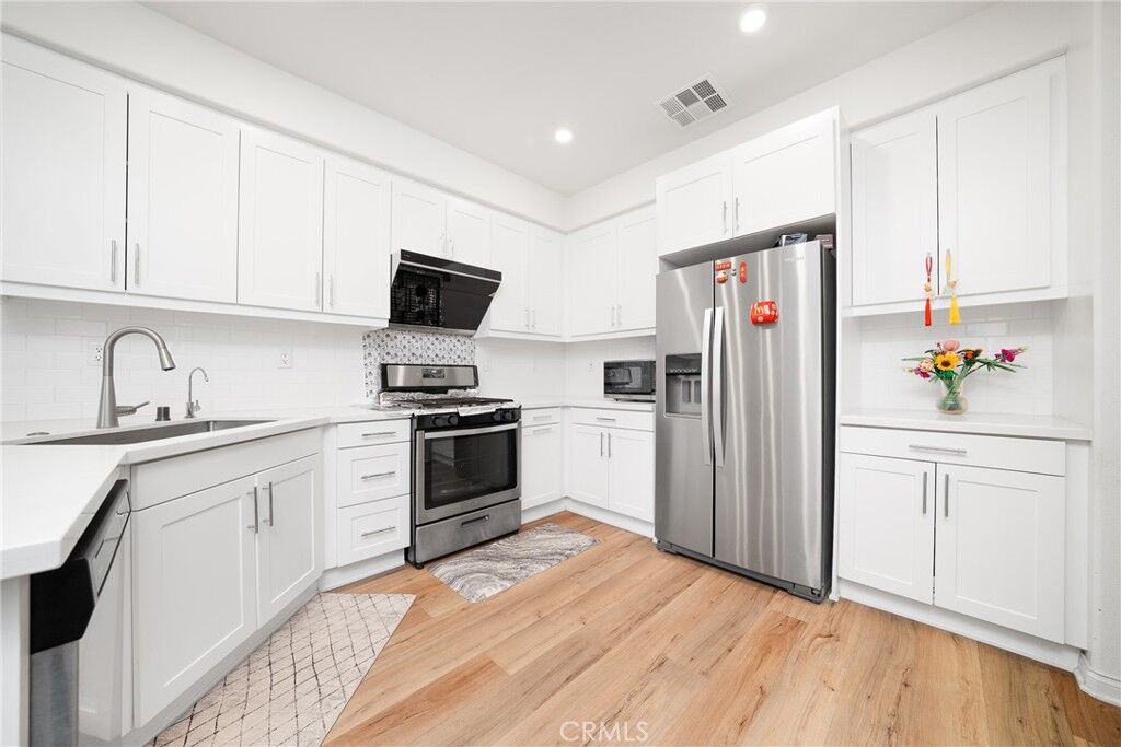 Property Photo:  33 Aria Street  CA 91733 