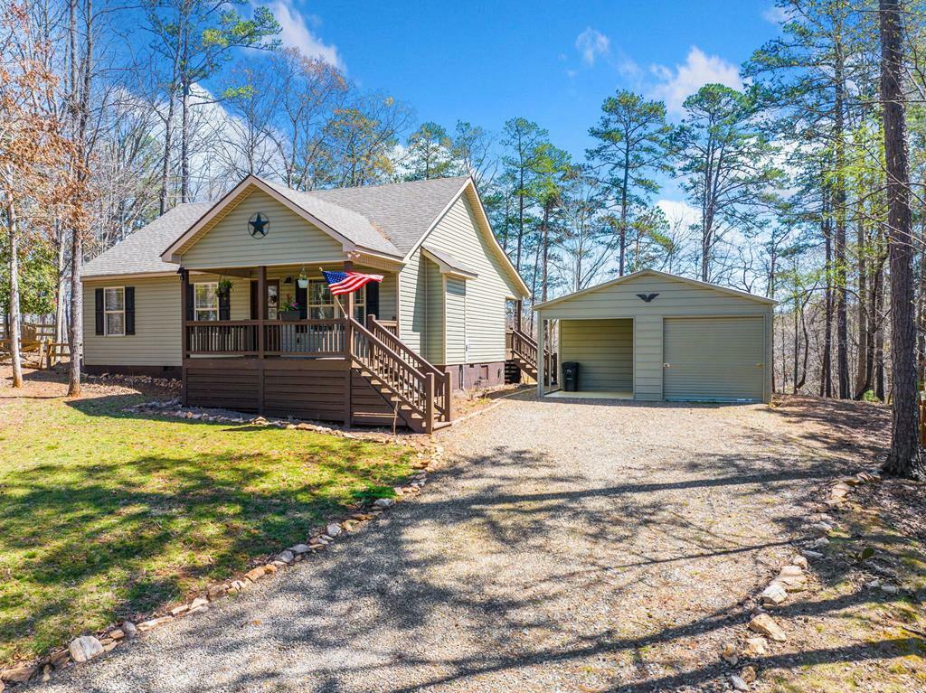 Property Photo: 1385 Villa Drive GA 30540