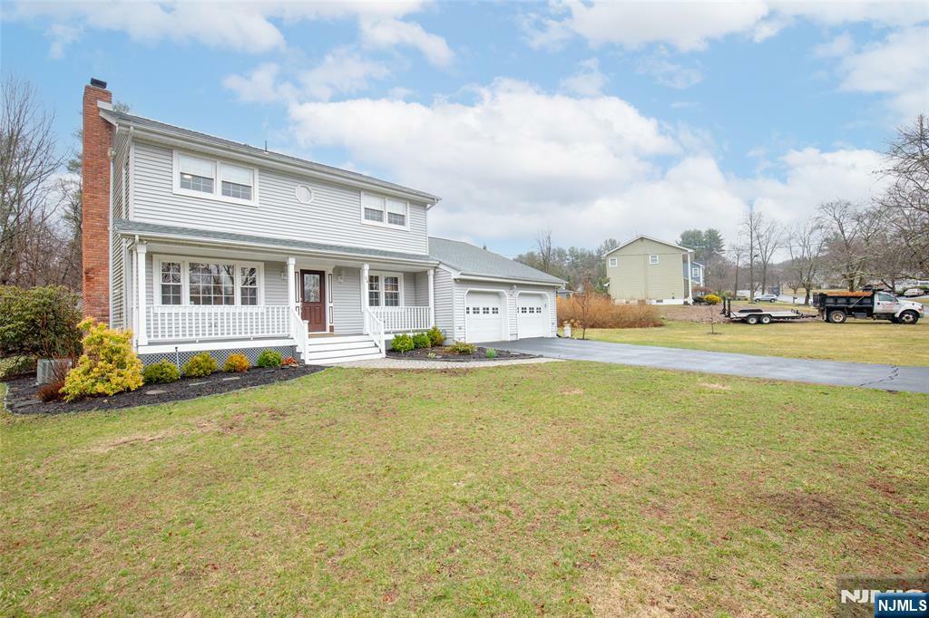Property Photo:  54 Saratoga Drive  NJ 07436 
