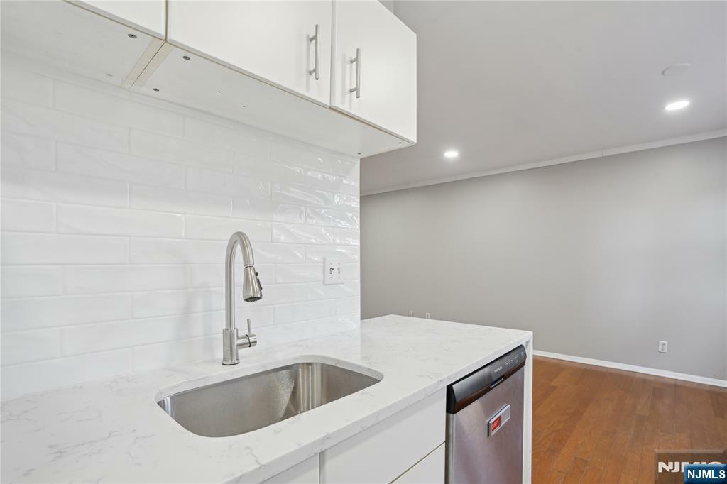 Property Photo: 56 68th Street 7 NJ 07093