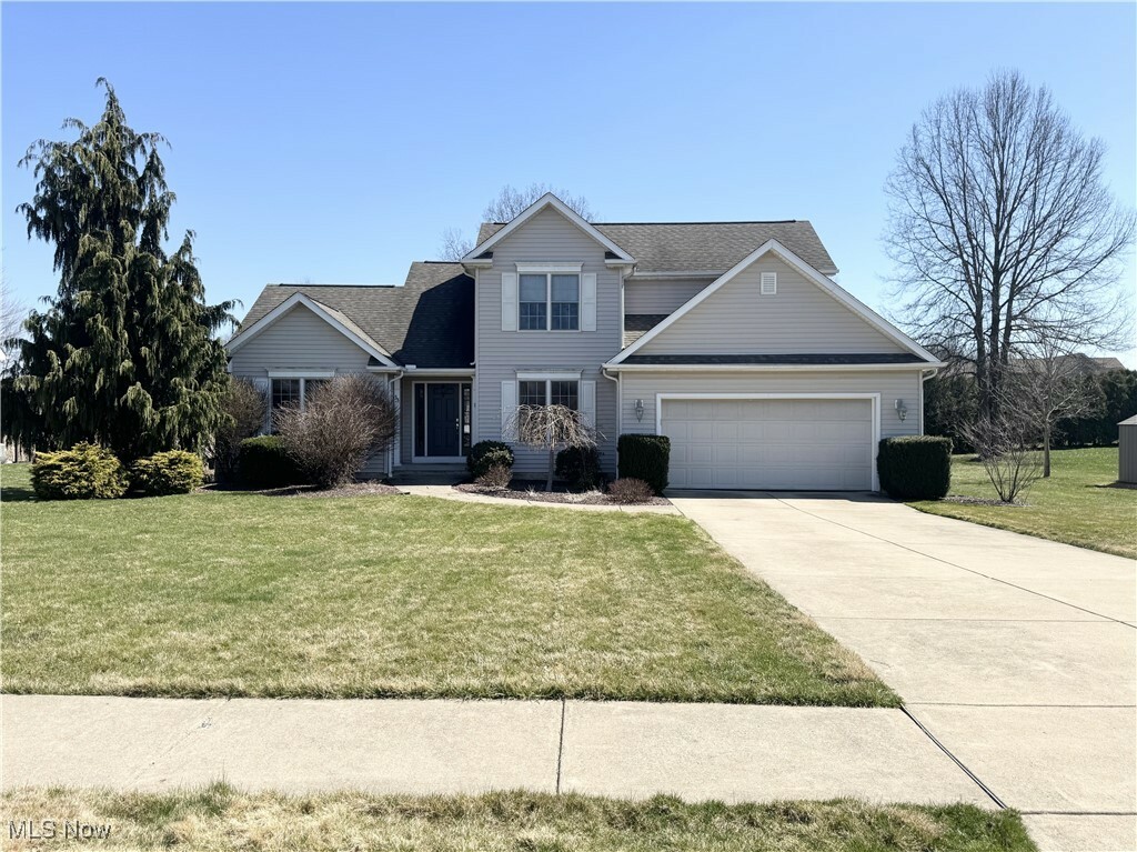 Property Photo: 33 Mallards Crossing OH 44406