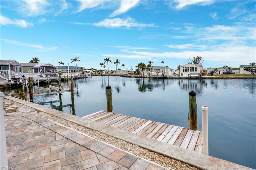 Property Photo: 83 Blackbeard Way FL 33931